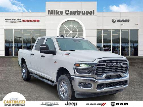 2025 RAM 2500 Tradesman Crew Cab 4x4 6'4' Box