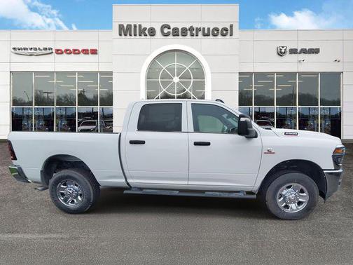 2025 RAM 2500 Tradesman Crew Cab 4x4 6'4' Box