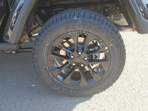 2025 Jeep Gladiator Nighthawk