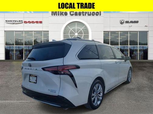 2021 Toyota Sienna Platinum 7 Passenger