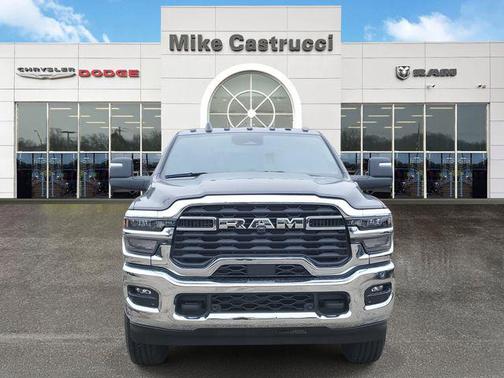 2025 RAM 2500 Tradesman Crew Cab 4x4 6'4' Box