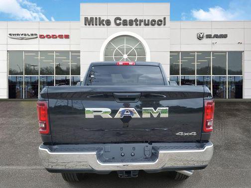 2025 RAM 2500 Tradesman Crew Cab 4x4 6'4' Box
