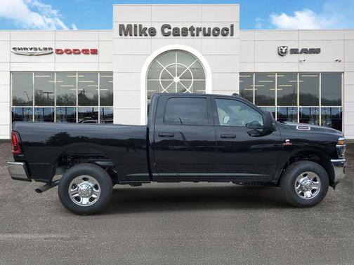 2025 RAM 2500 Tradesman Crew Cab 4x4 6'4' Box