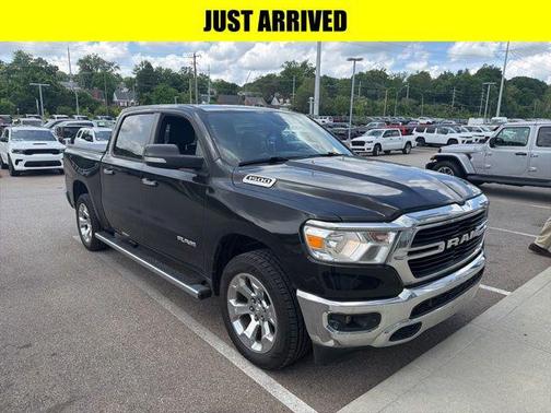 Diamond Black Crystal Pearlcoat 2019 RAM 1500 Big Horn
