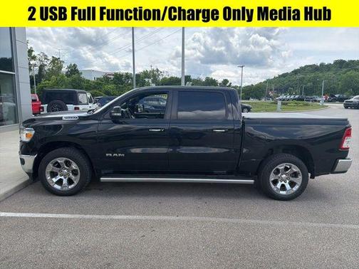 Diamond Black Crystal Pearlcoat 2019 RAM 1500 Big Horn