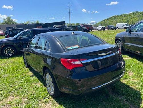 Black Clearcoat 2013 Chrysler 200 Touring