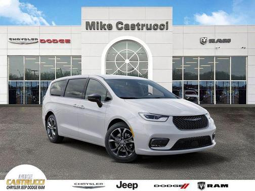 2026 Chrysler Pacifica L