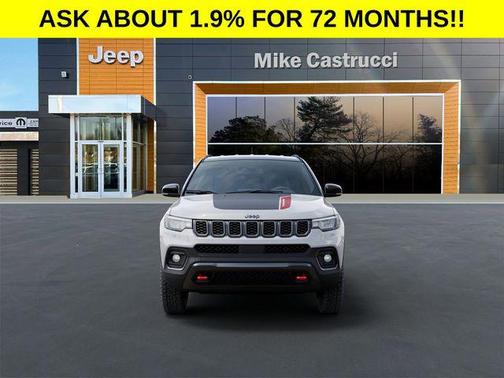 Bright White Clearcoat 2026 Jeep Compass Trailhawk
