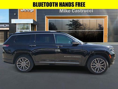 Diamond Black Crystal Pearlcoat 2023 Jeep Grand Cherokee L Summit Reserve