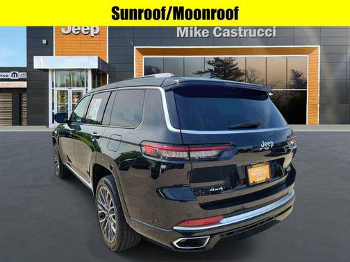 Diamond Black Crystal Pearlcoat 2023 Jeep Grand Cherokee L Summit Reserve