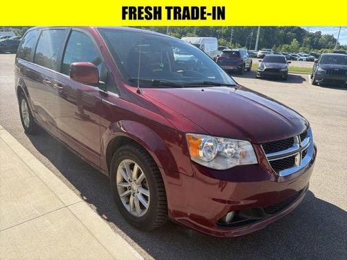 Red 2015 Dodge Grand Caravan SXT