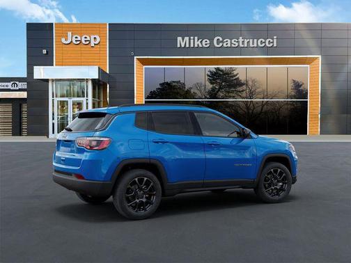 Hydro Blue Pearlcoat 2026 Jeep Compass Latitude