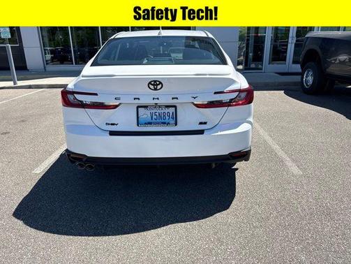 Ice 2026 Toyota Camry SE