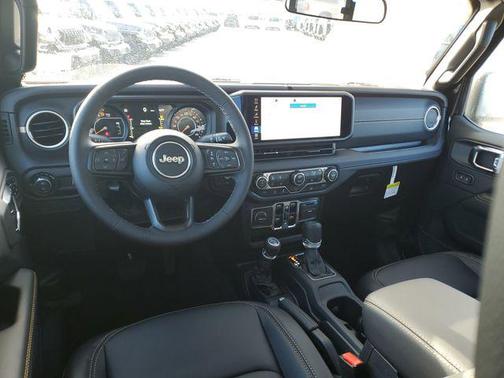 2025 Jeep Gladiator Sport