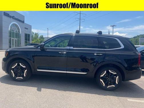 Ebony Black 2023 Kia Telluride S
