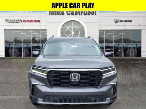 2024 Honda Pilot Touring 8-Passenger