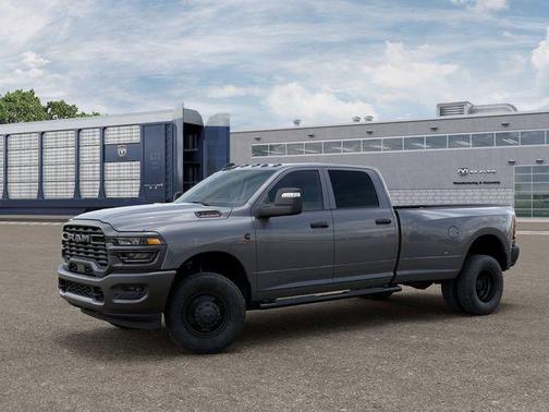 Ceramic Gray Clearcoat 2026 RAM 3500 Tradesman Crew Cab 4x4 8' Box