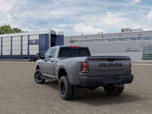 Ceramic Gray Clearcoat 2026 RAM 3500 Tradesman Crew Cab 4x4 8' Box