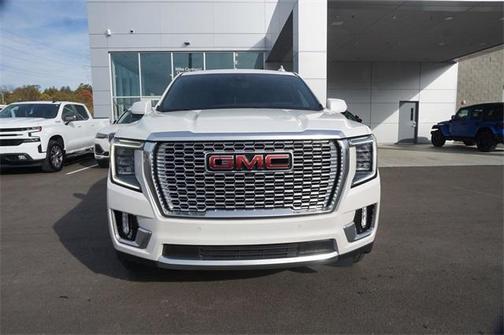 Photo 2 of 21 of 2021 GMC Yukon Denali