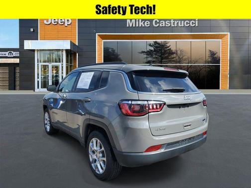 2023 Jeep Compass Latitude Lux