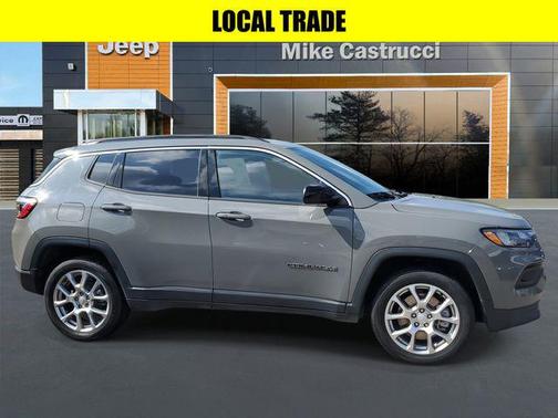 2023 Jeep Compass Latitude Lux