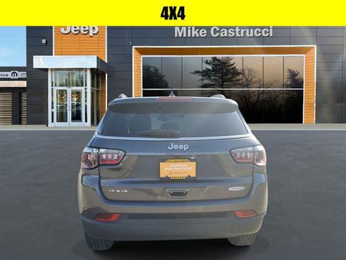 2022 Jeep Compass Latitude Lux