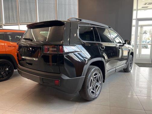 2026 Jeep Cherokee Laredo 4x4