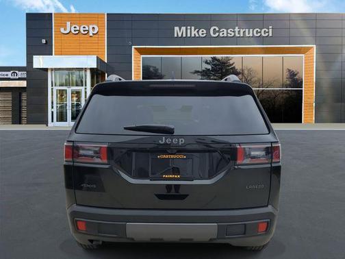 2026 Jeep Cherokee Laredo 4x4