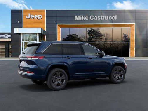 Fathom Blue Pearlcoat 2027 Jeep Grand Cherokee Limited