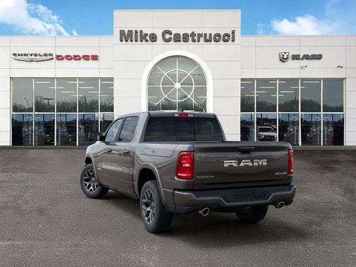 Granite Crystal Metallic Clearcoat 2027 RAM 1500 Laramie