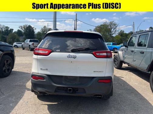 2017 Jeep Cherokee Sport
