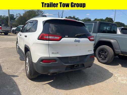 2017 Jeep Cherokee Sport