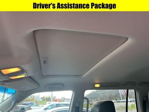 2016 INFINITI QX80 Base