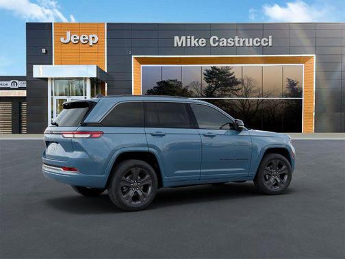 Steel Blue 2027 Jeep Grand Cherokee Limited