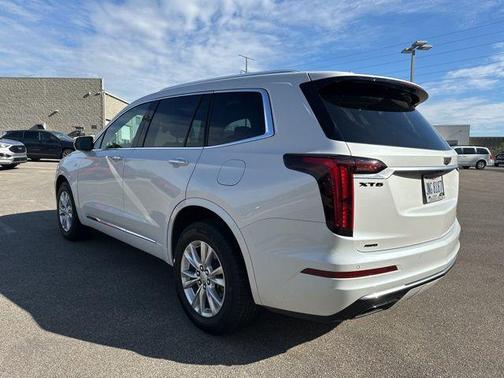 2024 Cadillac XT6 Luxury AWD