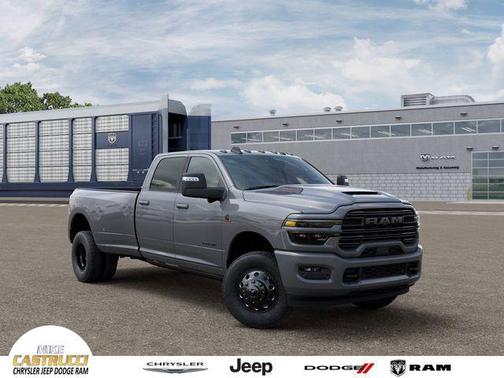 Ceramic Gray Clearcoat 2026 RAM 3500 Laramie Crew Cab 4x4 8' Box