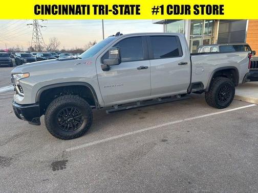 2025 Chevrolet Silverado 2500 4WD Crew Cab Standard Bed ZR2