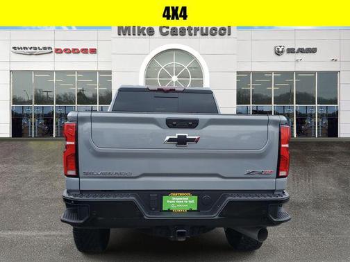 2025 Chevrolet Silverado 2500 4WD Crew Cab Standard Bed ZR2