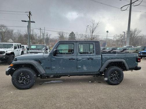 2026 Jeep Gladiator Sport