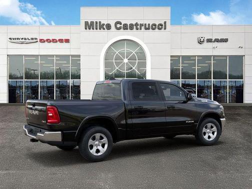 Diamond Black Crystal Pearlcoat 2026 RAM 1500 Big Horn/Lone Star