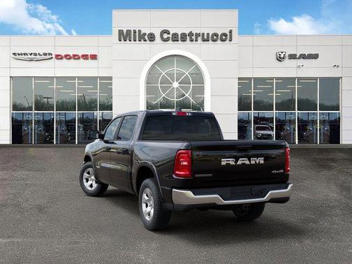 Diamond Black Crystal Pearlcoat 2026 RAM 1500 Big Horn/Lone Star