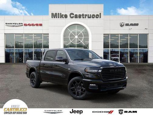 Diamond Black Crystal Pearlcoat 2026 RAM 1500 Laramie
