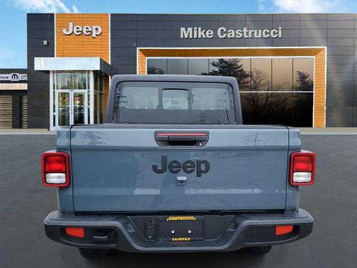 2026 Jeep Gladiator Sport