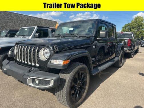 2022 Jeep Gladiator Overland