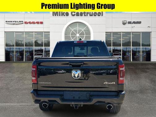 Diamond Black Crystal Pearlcoat 2022 RAM 1500 Big Horn/Lone Star