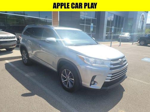 Celestial Silver Metallic 2019 Toyota Highlander XLE