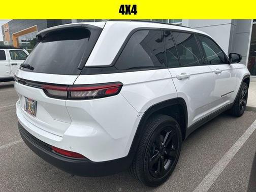 2023 Jeep Grand Cherokee Altitude