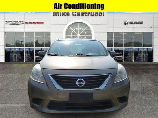 2013 Nissan Versa 1.6 S
