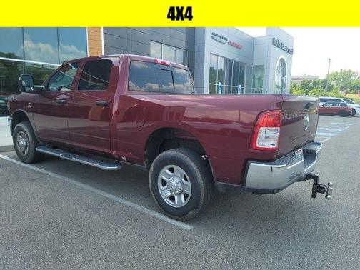 2024 RAM 3500 Tradesman Crew Cab 4x4 6'4' Box