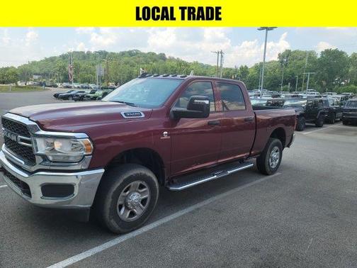 2024 RAM 3500 Tradesman Crew Cab 4x4 6'4' Box